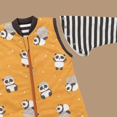 Sac de dormit cu picioruse si maneca lunga detasabila Panda 80 cm + manseta 2.5 Tog