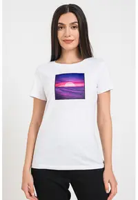 Tricou cu decolteu la baza gatului si imprimeu foto - Alb optic