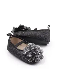 Pantofi Eleganti - Cu Sclipici Si Floare Argintie - Piele ecologica - Fete - Banda elastica - Negru