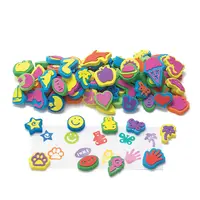 Set de 100 de ștampile cu diverse forme: fructe, frunze, flori, fluturi, inimi