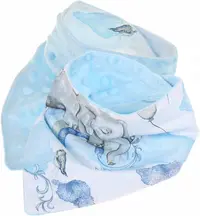 Esarfa moale pentru copii BabyMam, forma triunghiulara, sistem de prindere reglabil cu velcro moale, design 2-in-1 cu o fata din bumbac si una din minky blue