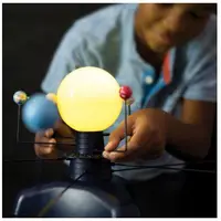 Sistem solar motorizat