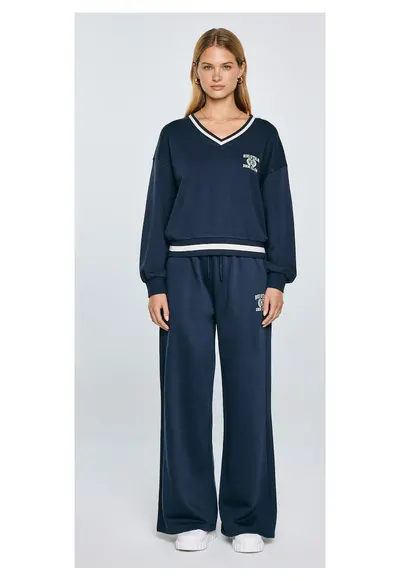 Bluza in stil colegiu cu decolteu in V Gabriella 403