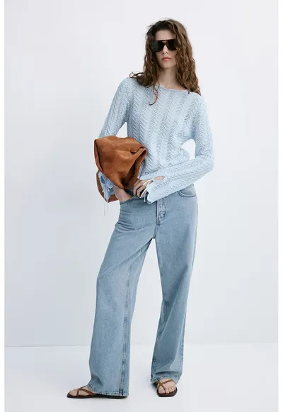 Pulover din tricot cu perforatii - Albastru pastel