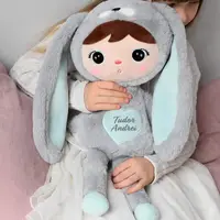 Papusa personalizata Iepuras Pufos Gri cu Verde