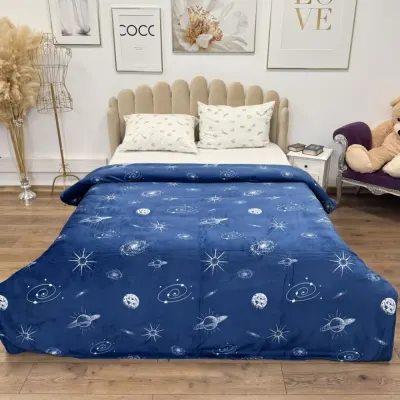 Patura Pufoasa CoCoLiNo (Fleece), 200x230cm, 240gr/m, Albastru, Planete - Rasfatul Perfect pentru Serile Racoroase