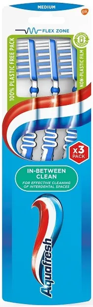 Aquafresh Set de periuțe de dinți In-Between Clean, Medium, 3 buc