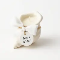Lumânare mărturie personalizată – vas jesmonite tip cochilie 10×6×4 cm, ceară de soia - Parfumată