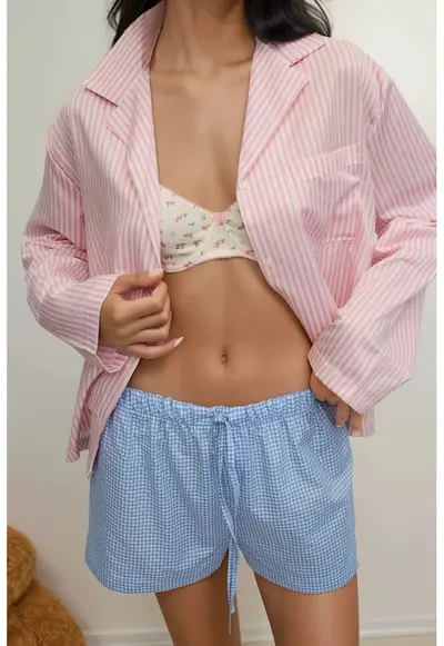 Pantaloni scurti - Relaxed Fit - dungi - albastru - Albastru