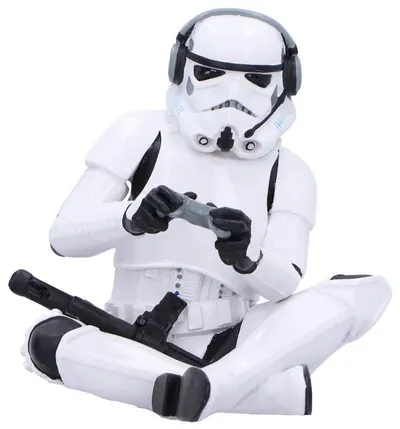 Statuetă Nemesis Now Movies: Star Wars - Stormtrooper (Game On!), 9 cm