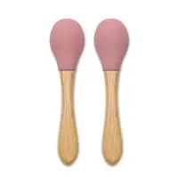 Set 2 lingurite din silicon si bambus Lorelli Pink forma ergonomica