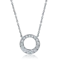 Lant cu pandantiv rotund din aur alb cu diamante de 0.62ct