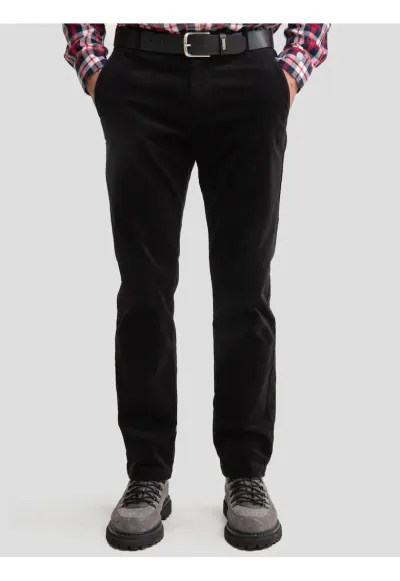 Pantaloni chino cu croiala dreapta Trevis - Negru