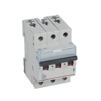 Disjunctor TX3 3P D40 6kA