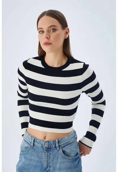 Pulover tricotat HiCCUP - dungi - negru-alb - tricot