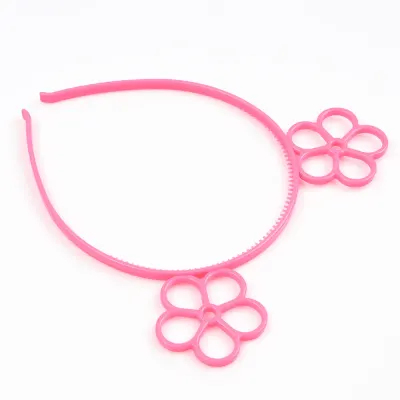 Bentita roz din plastic cu flori decorative stilizate