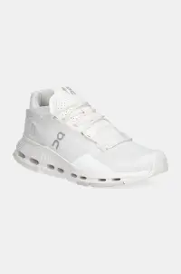On sneakers CLOUDNOVA 2