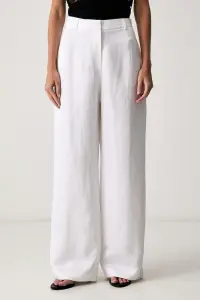 Le Privé pantaloni regular pentru femei cu in FRANCOISE TROUSERS BLANC