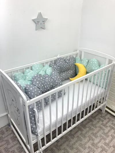 Set 6 aparatori pentru patut pernute norisori cu luna vernil