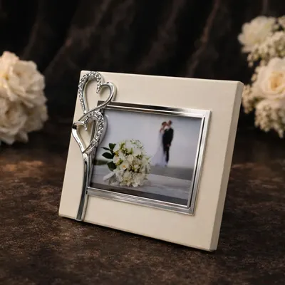 Ramă Foto AZAY cu Inimi și Cristale, 15x10 cm, Ramă Foto Romantică pentru Cuplu, Cadou Nuntă / Aniversare, Cutie Cadou Inclusă