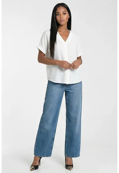 Bluza dama M1321 - alba - decolteu in V - maneca scurta - croiala clasica - 100% poliester