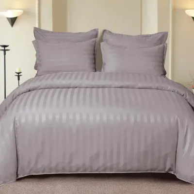 Lenjerie HoReCa, pat dublu, Damasc Finetat Deluxe cu Elastic, 6 piese, Mov prafuit