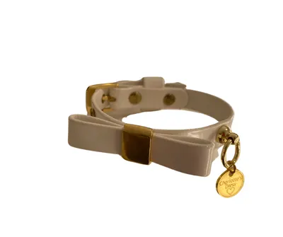Zgarda caini, alba, din piele ecologica, cu funda, 25 cm x 2 cm