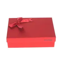 Cutie de cadou rosie cu funda 21 cm