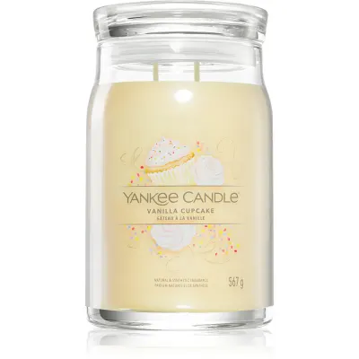 Yankee Candle Vanilla Cupcake lumânare parfumată Signature 567 g