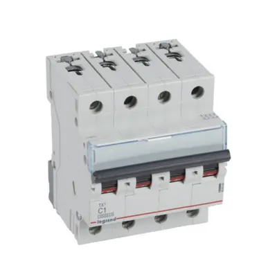 Disjunctor TX3 4P C1 10 kA