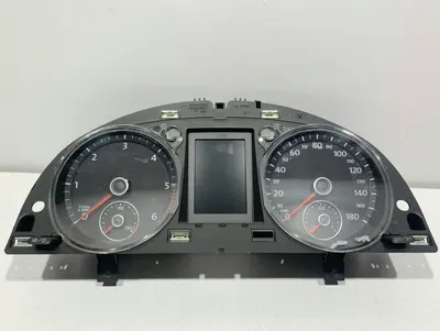 Ceasuri bord anglia 3C8920971A Volkswagen Passat CC facelift (2012-2016) 2.0 tdi CFFB