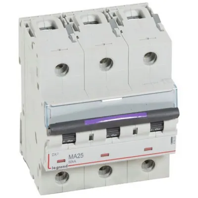 Disjunctor magnetic simplu DX³-MA - 3P - 25 A - 50 kA - curba MA - 4,5M