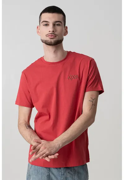 Tricou cu decolteu la baza gatului si logo - Rosu stins