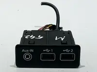 Priza usb / aux 280231941R Renault Megane 4 (2016-2020)