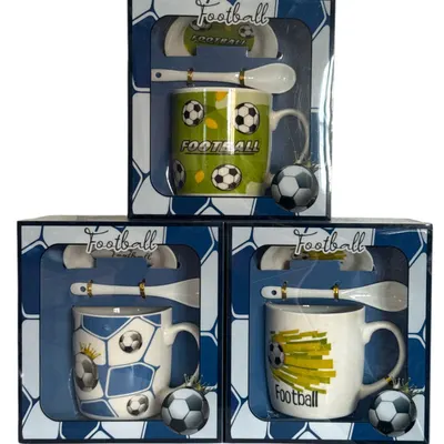 Set cadou engros Cană cu capac și linguriță Football 350ml mix modele