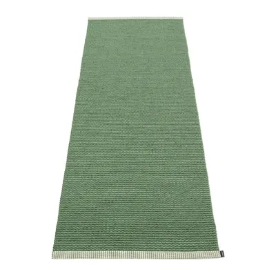 Covor tip traversă pentru interior și exterior verde 70x200 cm Mono Leaf Oregano – Pappelina