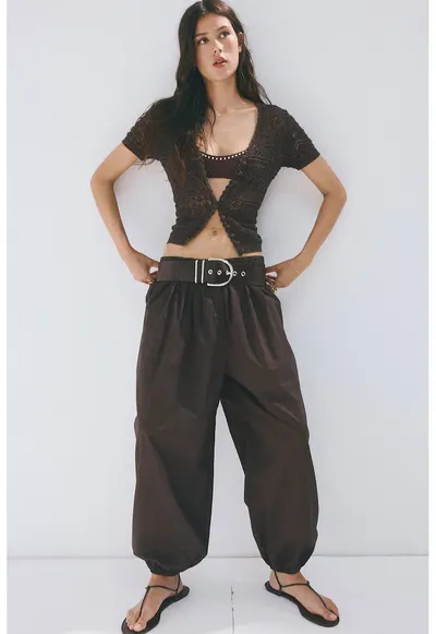 Cardigan cu maneci lungi si perforatii - Maro inchis