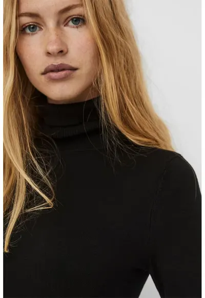 Pulover cu model uni si guler inalt Glory - Negru