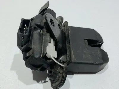 Broasca capota spate 5J0827501B Skoda Fabia 2 facelift (2010-2014)