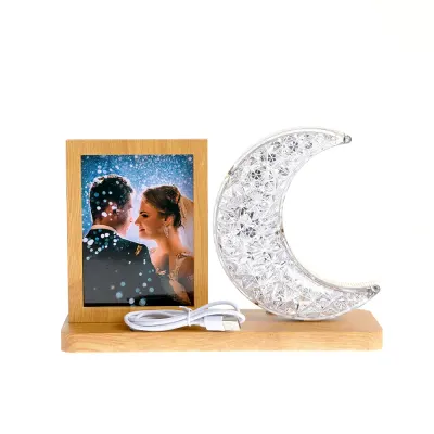 Veioza decorativa cu luna iluminata si rama foto pe suport din lemn 25.5 cm