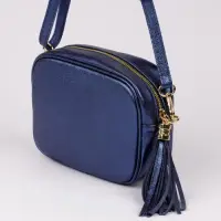 Geanta crossbody albastru metalizat din piele naturala, cu ciucure din piele