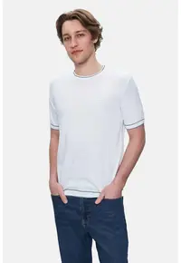 Tricou regular fit cu decolteu la baza gatului Fared - Alb