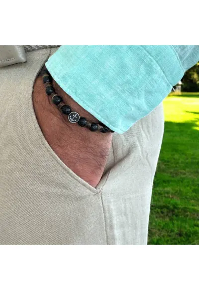 Bratara barbati elastica Thaddeus din pietre de lava si rondele de lemn de cocos cu charm inox