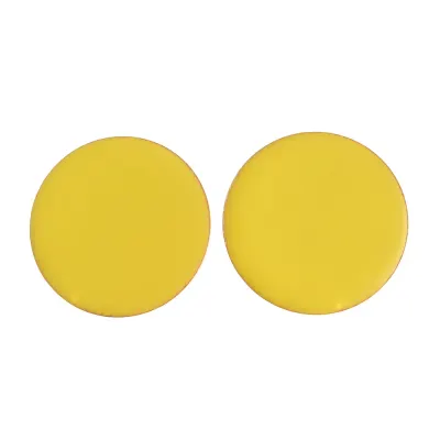 Cercei rotunzi galbeni supradimensionati cu design minimalist