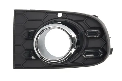 Capac bara fata Dreapta cu cadru, cu locas lampa ceata, crom/negru potrivit ABARTH 500 / 595 / 695, 500C / 595C / 695C; FIAT 500 dupa 2016 dupa 2015