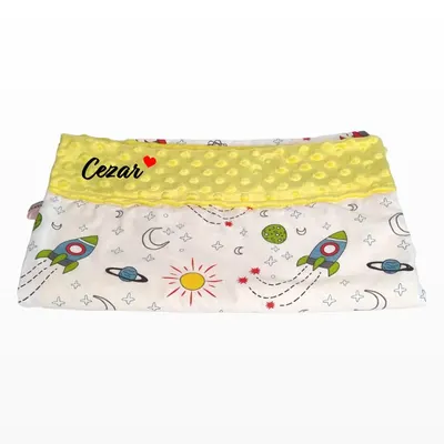 Paturica personalizata – Spatiu cosmic și Minky Galben