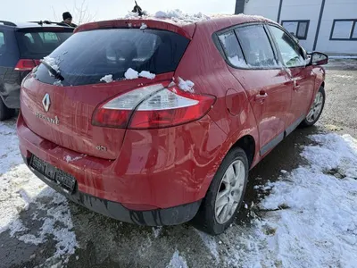 Aripa spate dreapta culoare rosie Renault Megane 3 (2008-2012)
