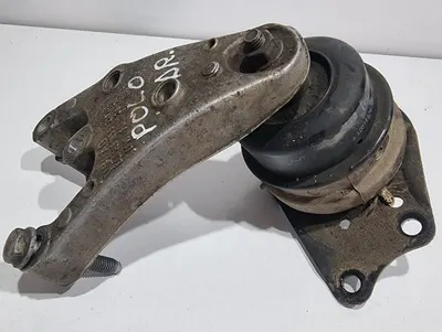 Suport cu tampon motor dreapta 6Q0199185S Skoda Fabia 2 facelift (2010-2014) 1.2 benzina CGPB