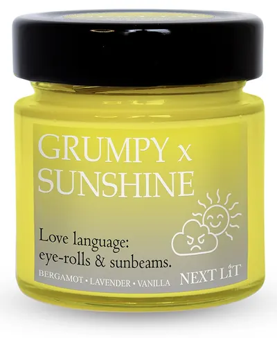 Lumânare parfumată Next Lit Burning Tropes - Grumpy x Sunshine, 100 g