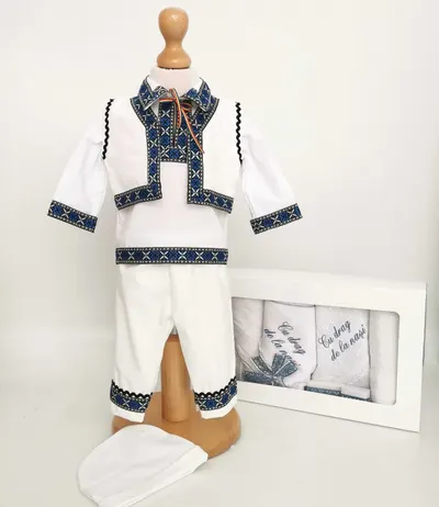 Set Botez Traditional Adi 5 a, 2 piese costumas traditional si trusou brodat